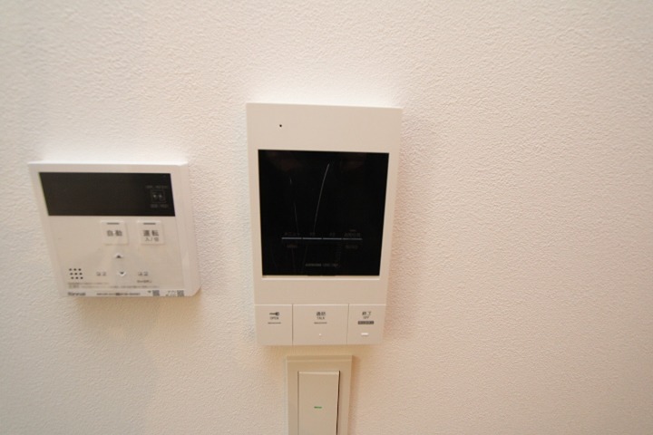 21/23 エントランス