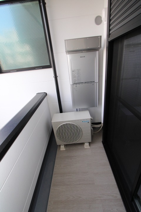 16/23 バルコニー