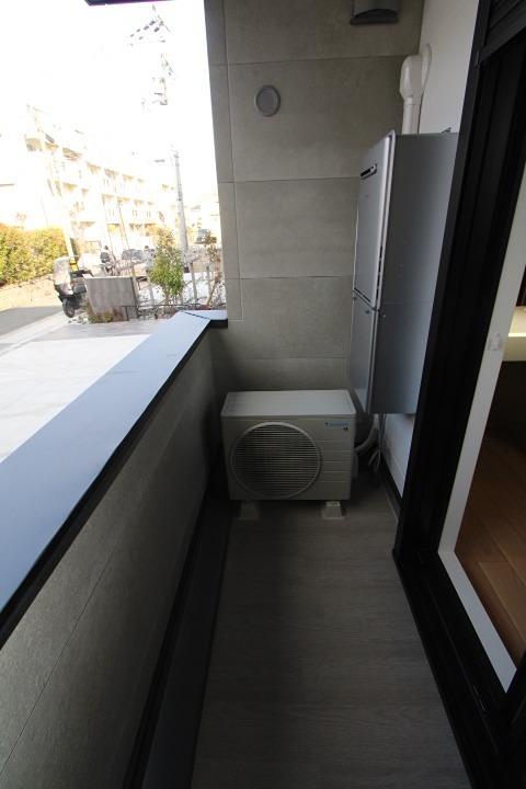 16/23 バルコニー