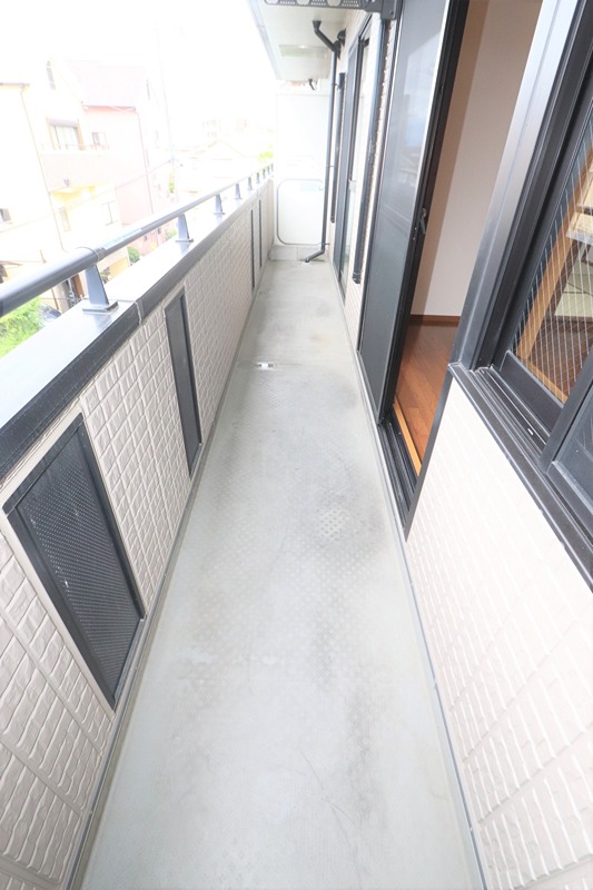 15/20 バルコニー