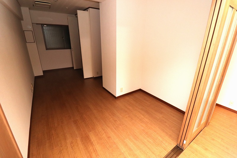 16/18 エントランス