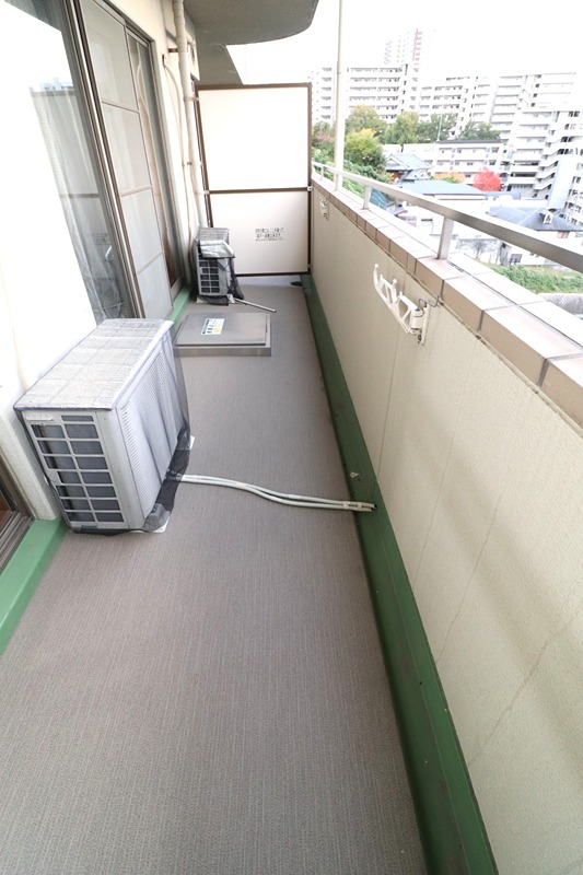 18/25 バルコニー