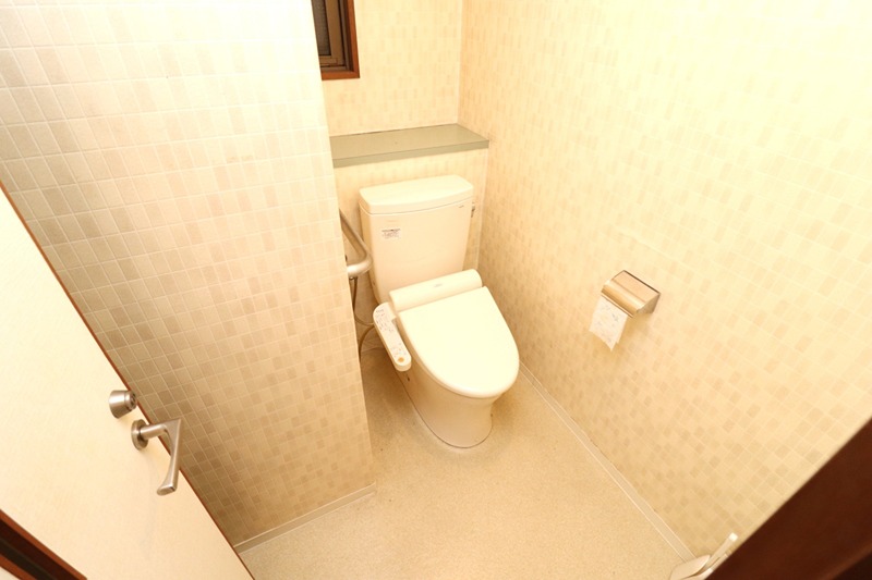 16/27 トイレ