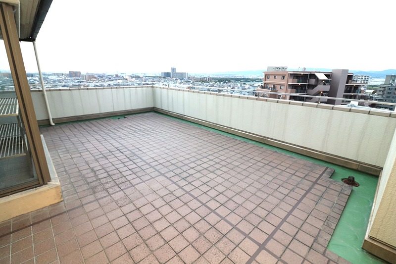 21/27 バルコニー