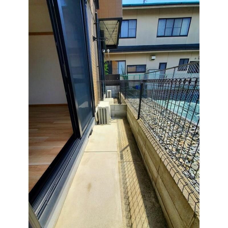 13/20 バルコニー