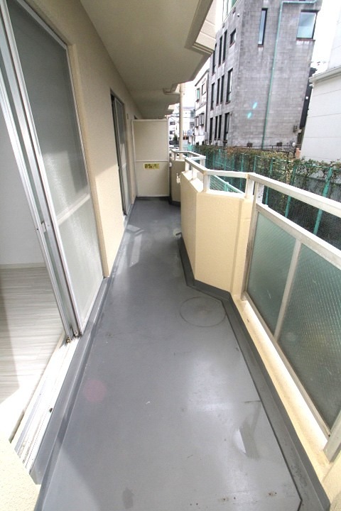 15/22 バルコニー