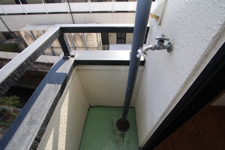 16/21 バルコニー