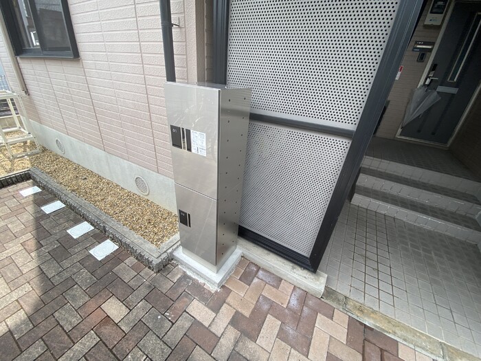 15/19 エントランス