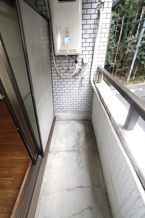 13/19 バルコニー