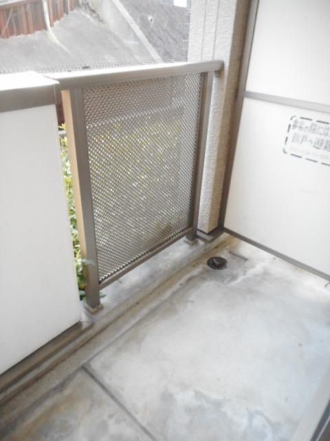 14/23 バルコニー