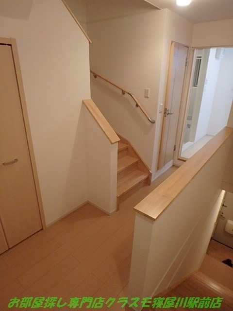 19/27 エントランス