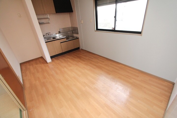 18/21 エントランス