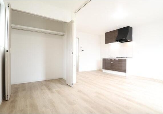 14/16 エントランス