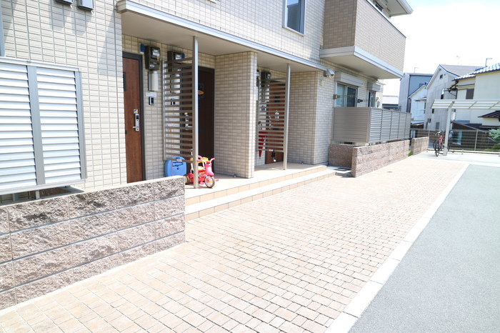 17/27 エントランス