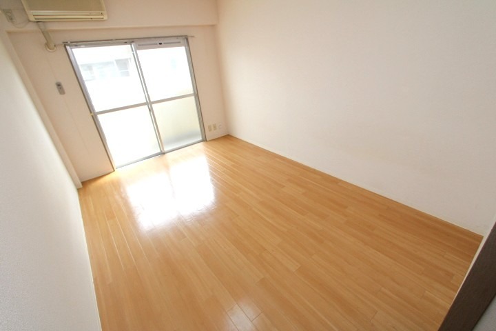 17/19 エントランス