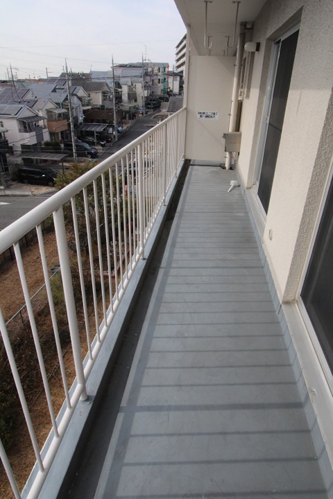 19/25 バルコニー