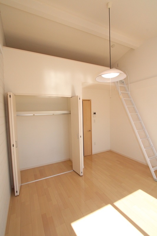 21/23 エントランス