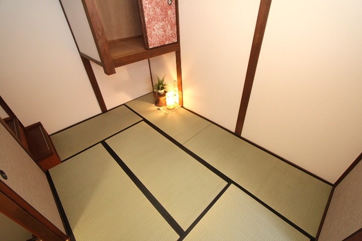 2/4 エントランス