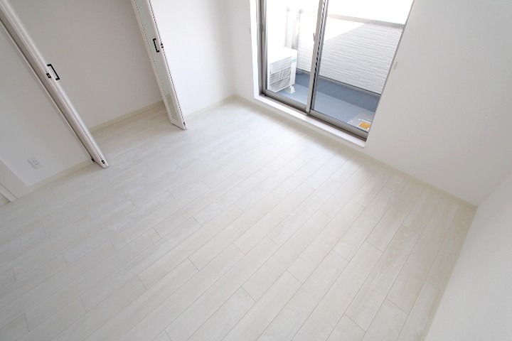 22/24 エントランス