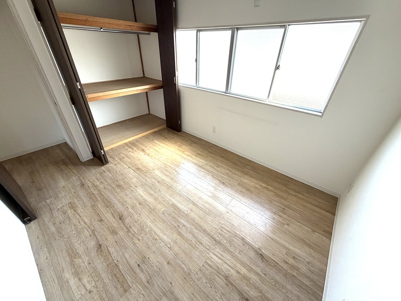 21/23 エントランス