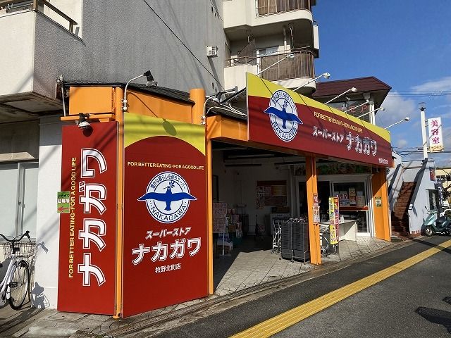 18/22 エントランス