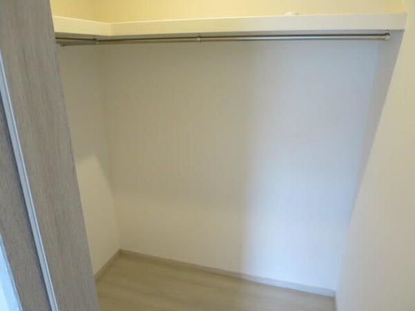 23/25 エントランス