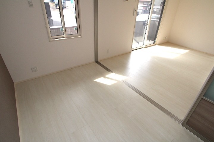 26/30 エントランス