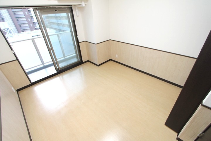 17/19 エントランス