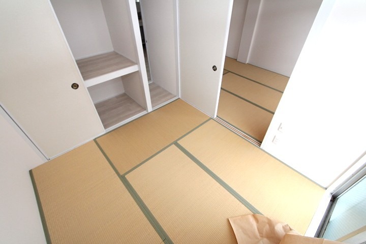 16/18 エントランス