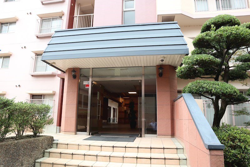 17/20 エントランス