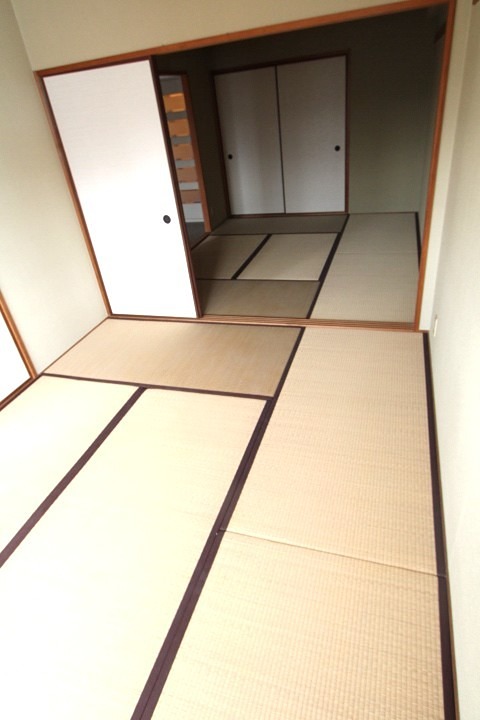 22/24 エントランス