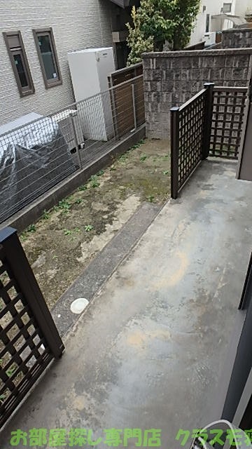 23/28 バルコニー