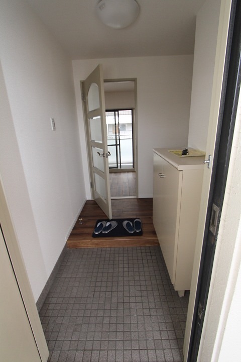 16/18 エントランス