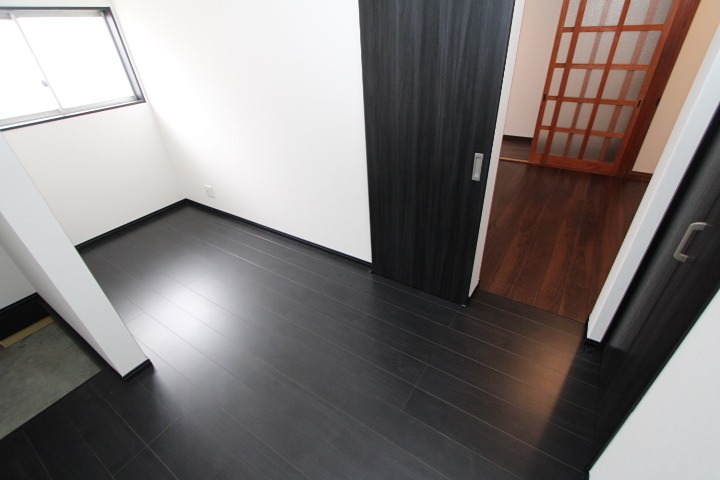 24/26 エントランス