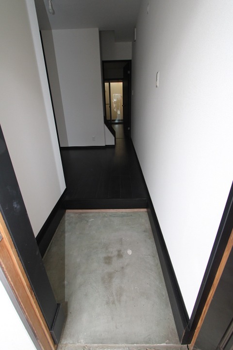 13/27 玄関