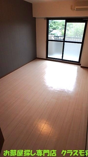 18/24 エントランス