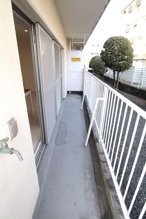 15/22 バルコニー