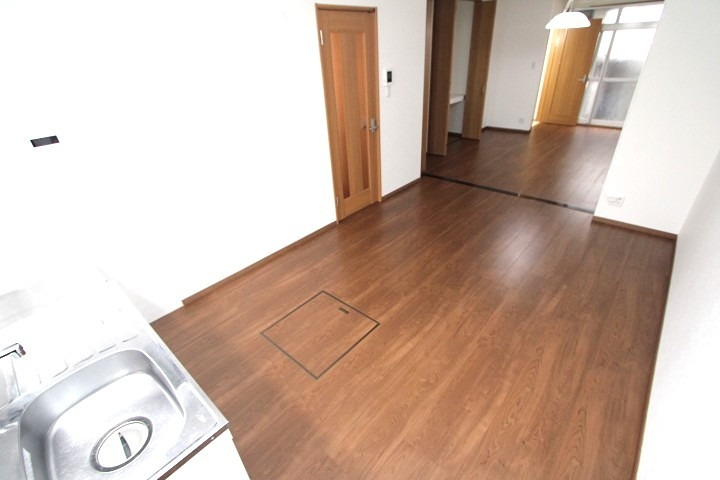 17/19 エントランス