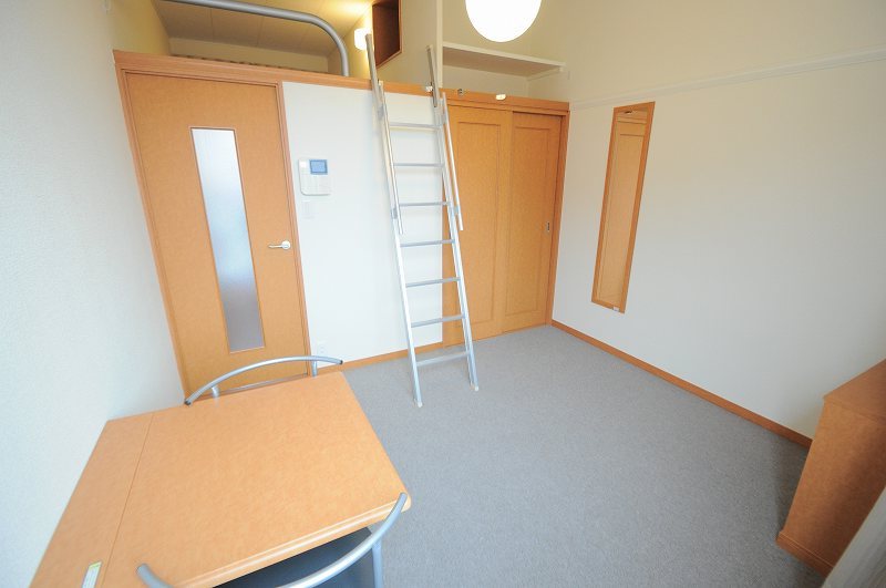 17/19 エントランス