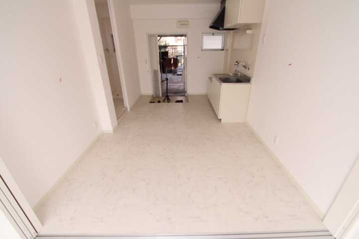 21/23 エントランス