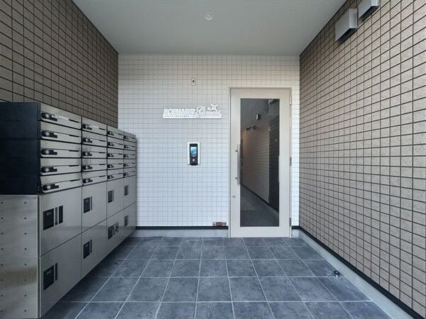 19/22 エントランス