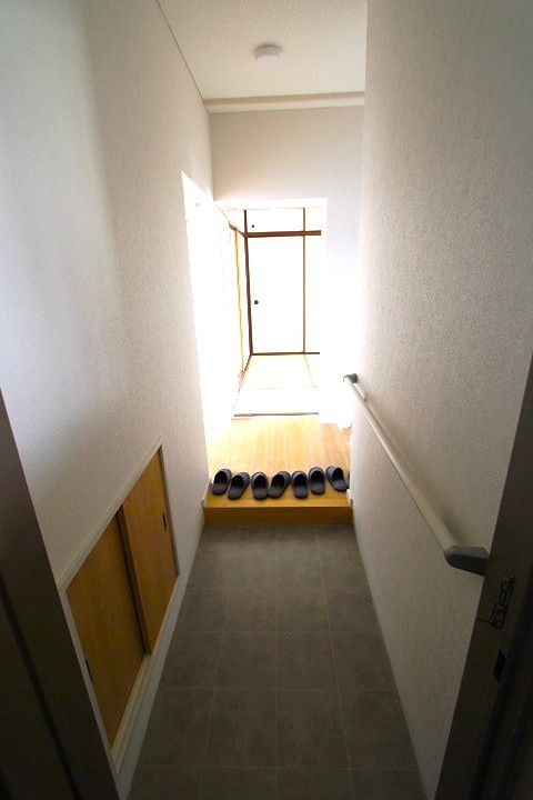 8/18 玄関
