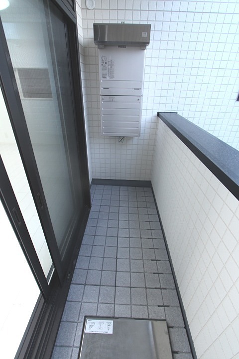 16/23 バルコニー