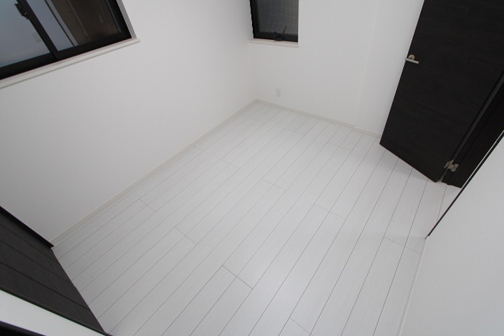 24/26 エントランス