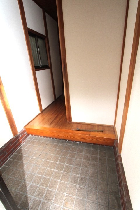 17/19 エントランス