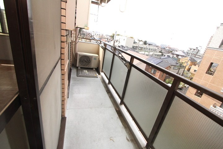 21/30 バルコニー