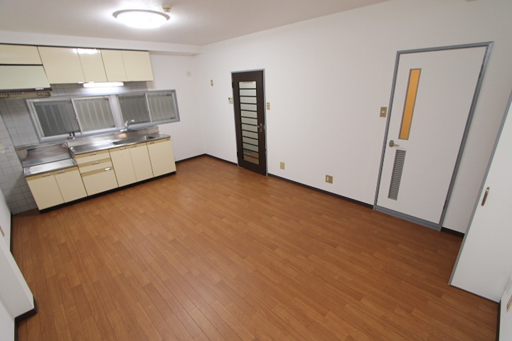 18/20 エントランス