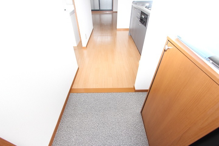 16/18 エントランス