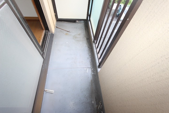 15/18 バルコニー