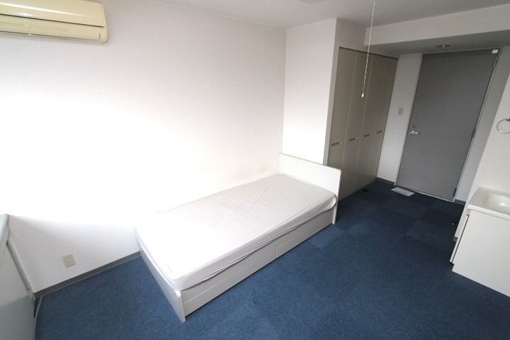 19/26 エントランス